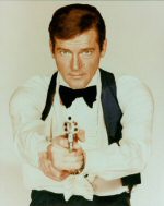 Roger Moore als James Bond